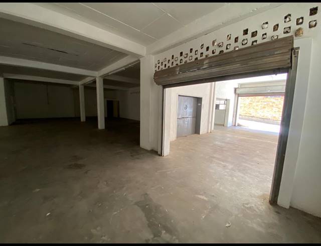 2,210M² WAREHOUSE FOR SALE IN INDUSTRIA NORTH